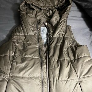 Womens Ariat hooded vest medium